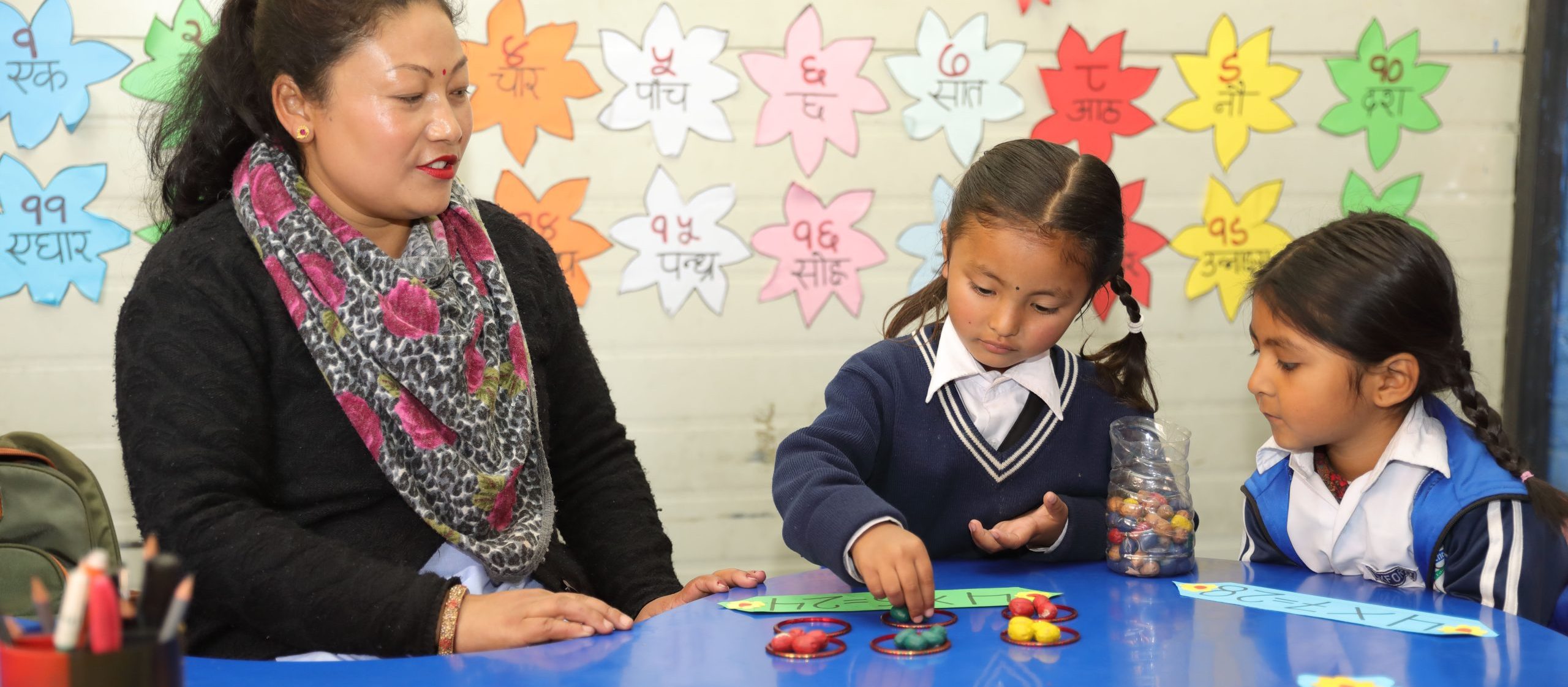Oxford Practical English School offers a Montessori Based Pre-Level Program that focuses on early childhood development. Here are the key aspects of their Montessori Education.